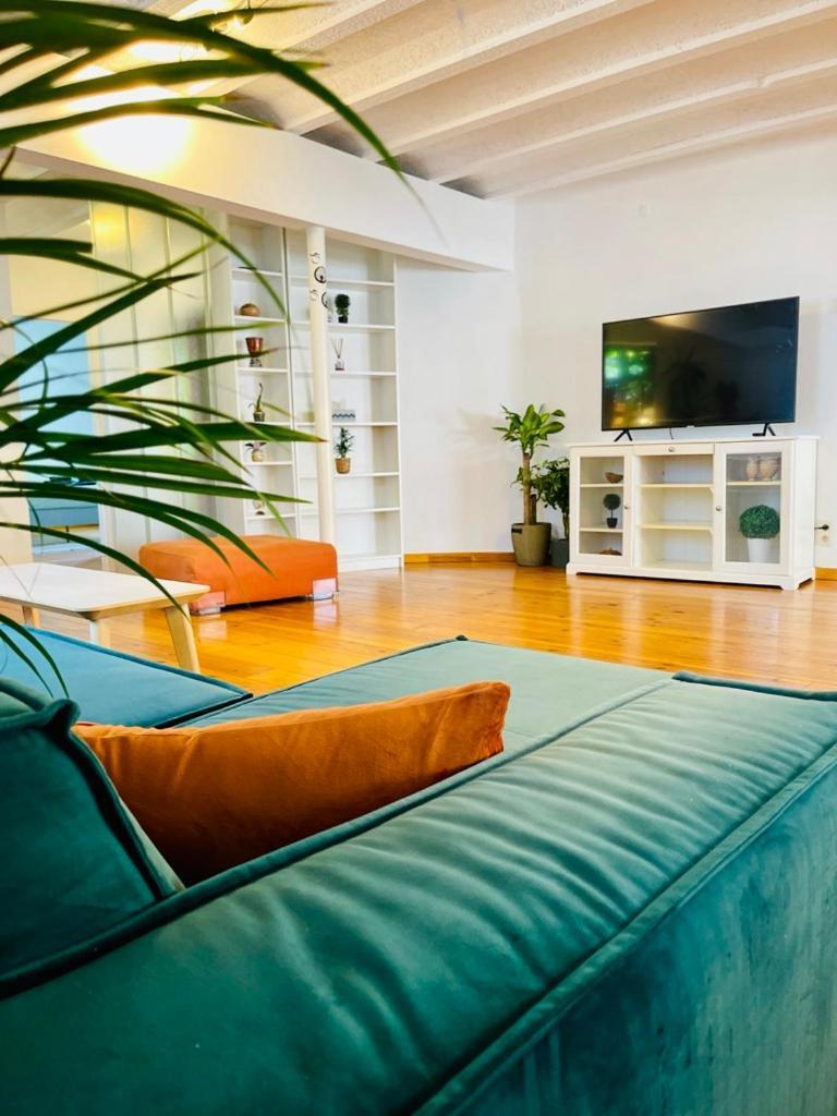 Down Town Oasis-Spacious Loft With Private Parking Bruksela Zewnętrze zdjęcie