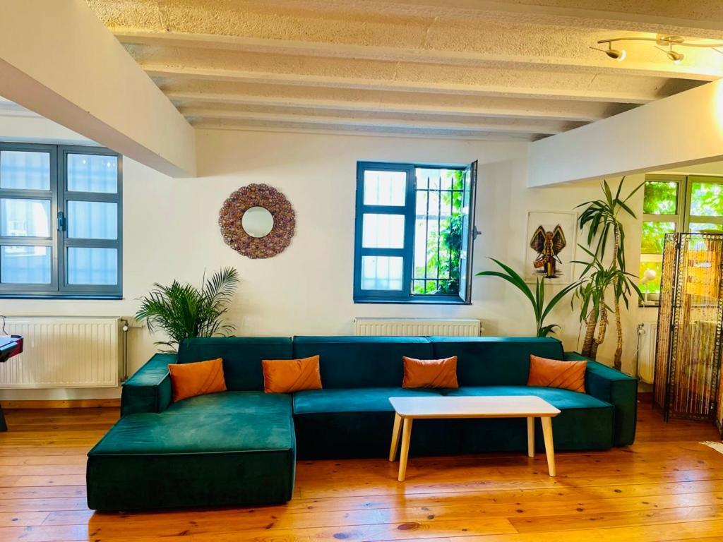 Down Town Oasis-Spacious Loft With Private Parking Bruksela Zewnętrze zdjęcie